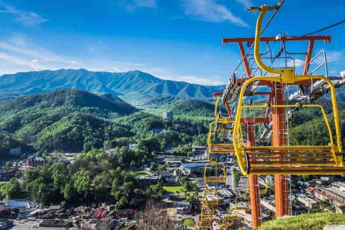 Mountain Villa Magnificent Views - 2 Pools, Fireplace & Hot Tub Gatlinburg Bagian luar foto